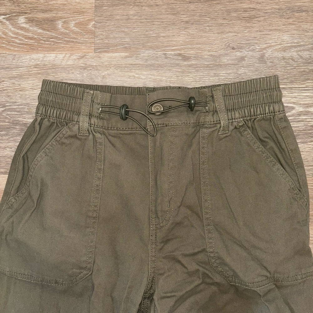 Celebrity Pink Cargo Pants - Picture 3 of 4